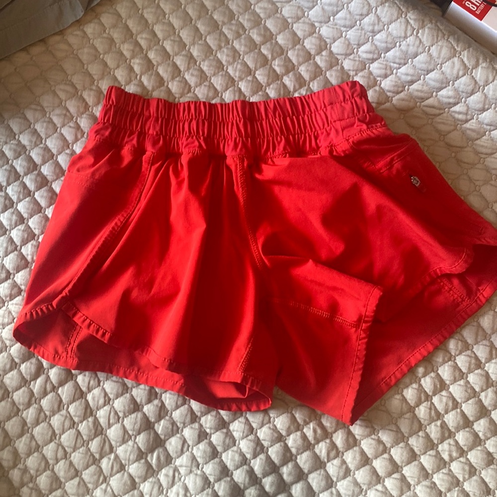 Lululemon Tracker Low Rise Shorts Red 4